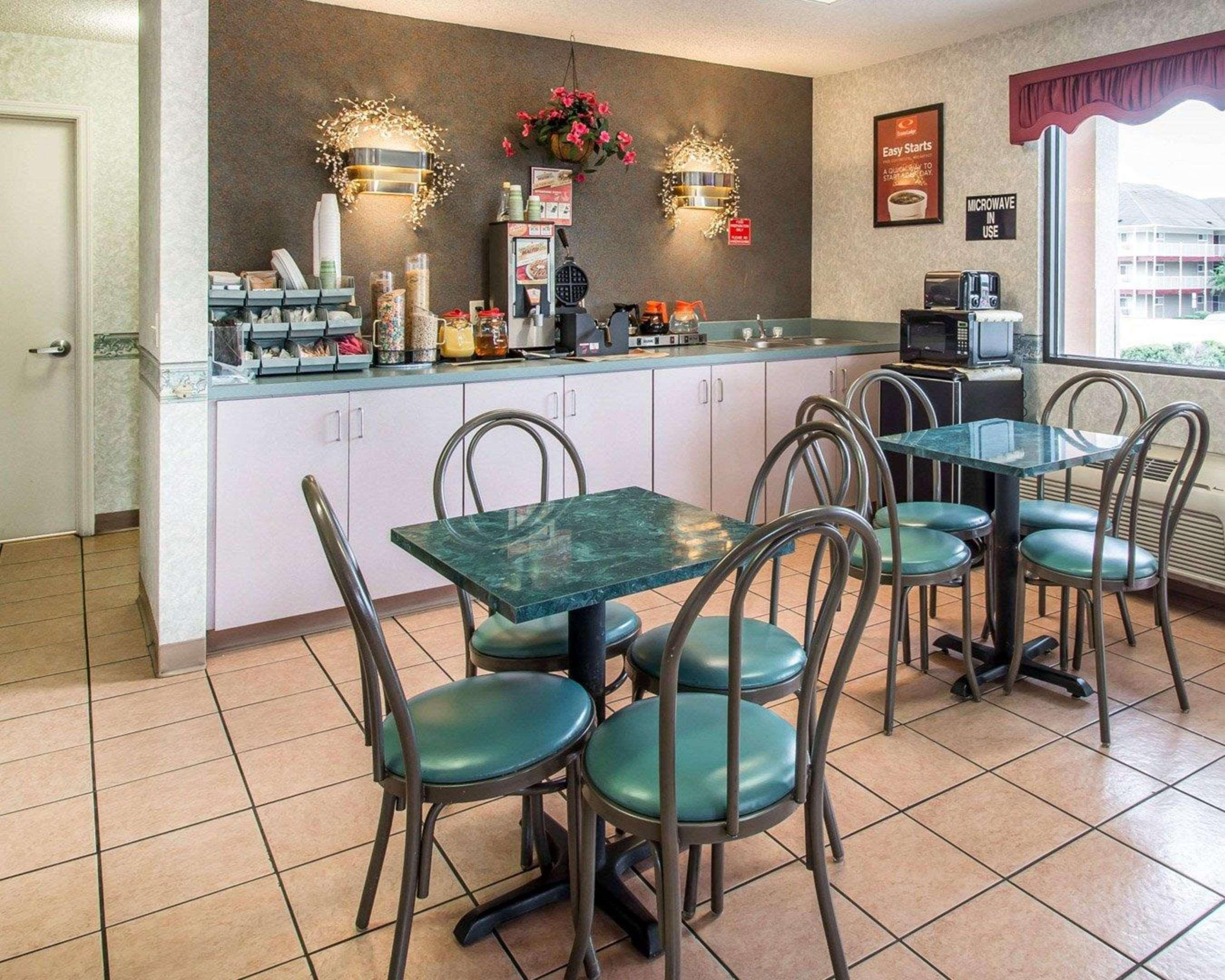Econo Lodge Dothan Zewnętrze zdjęcie