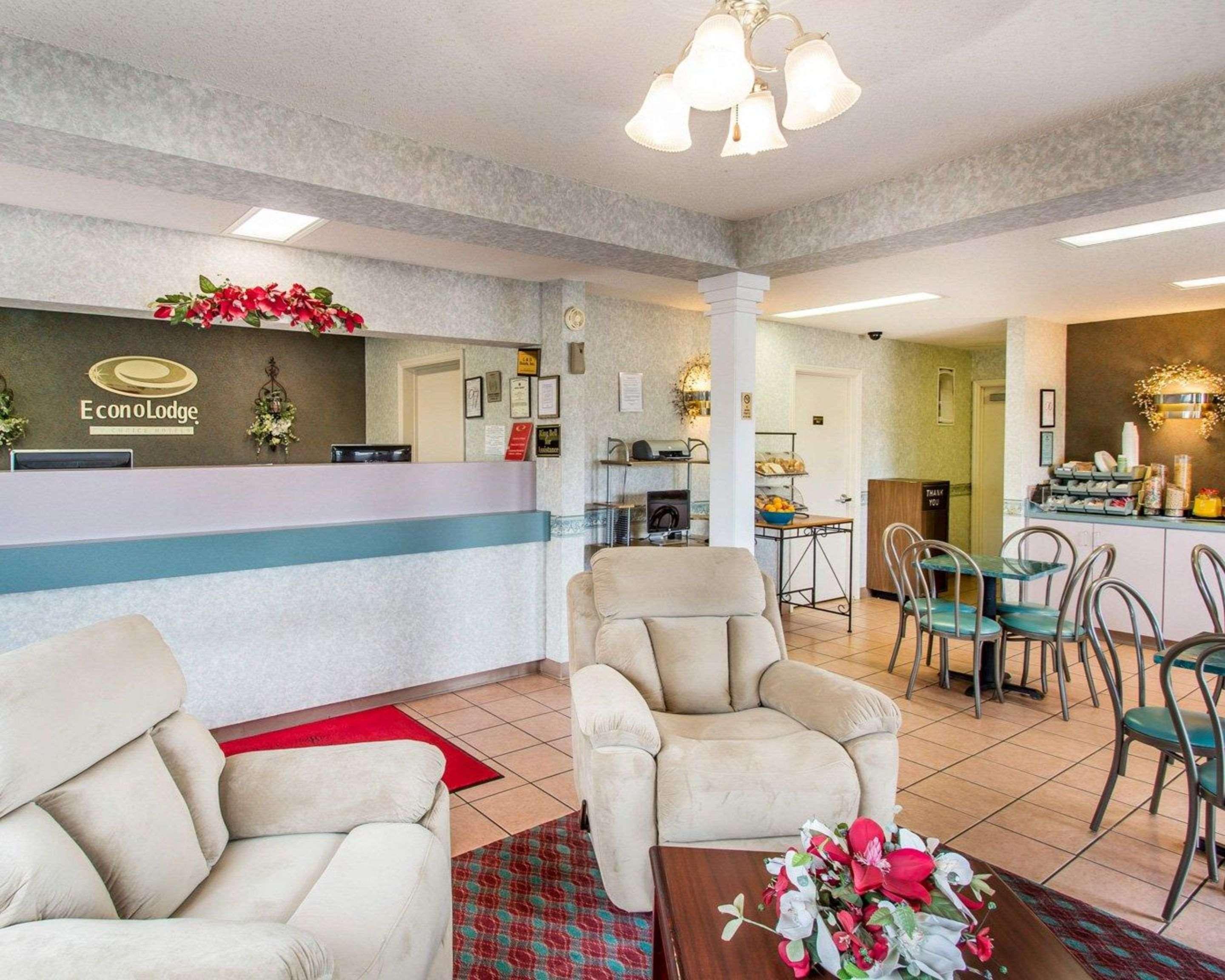 Econo Lodge Dothan Zewnętrze zdjęcie