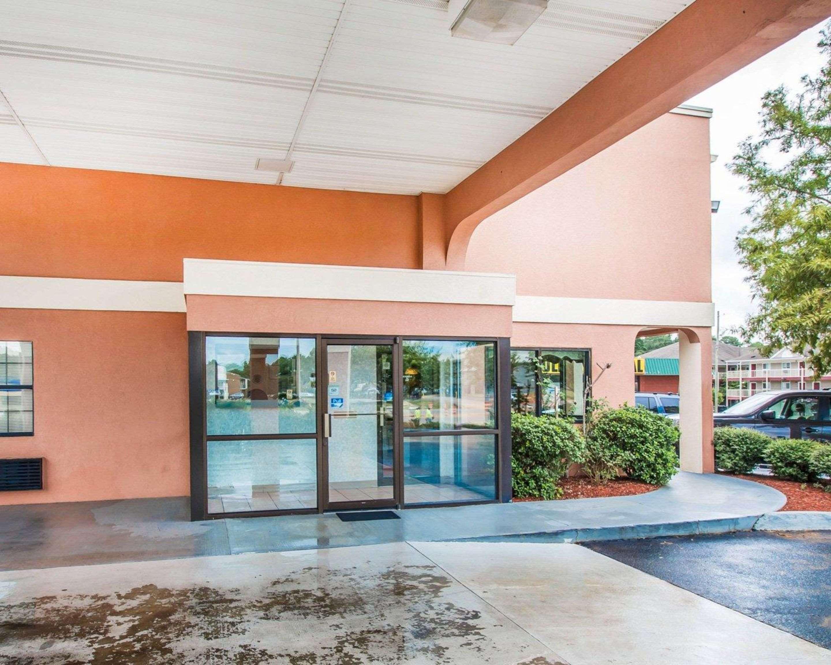 Econo Lodge Dothan Zewnętrze zdjęcie